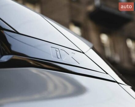 Белый БМВ iX, объемом двигателя 0 л и пробегом 22 тыс. км за 69400 $, фото 4 на Automoto.ua