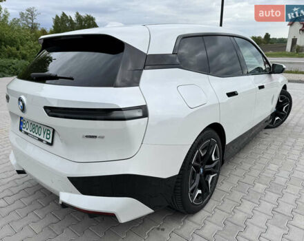 Белый БМВ iX, объемом двигателя 0 л и пробегом 21 тыс. км за 48555 $, фото 14 на Automoto.ua