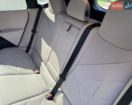 Белый БМВ iX, объемом двигателя 0 л и пробегом 35 тыс. км за 56500 $, фото 17 на Automoto.ua