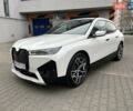 Белый БМВ iX, объемом двигателя 0 л и пробегом 40 тыс. км за 48500 $, фото 10 на Automoto.ua