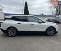 Белый БМВ iX, объемом двигателя 0 л и пробегом 40 тыс. км за 48500 $, фото 4 на Automoto.ua