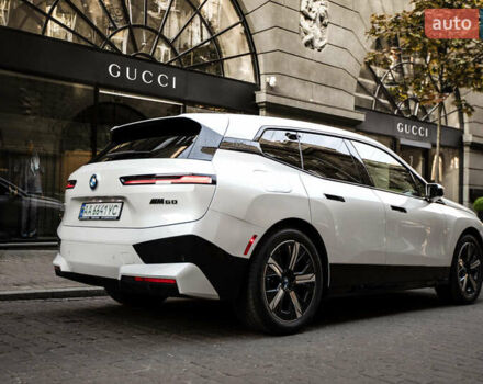 Белый БМВ iX, объемом двигателя 0 л и пробегом 22 тыс. км за 69400 $, фото 1 на Automoto.ua