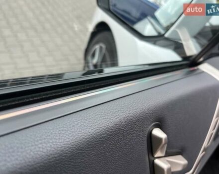 Белый БМВ iX, объемом двигателя 0 л и пробегом 40 тыс. км за 48500 $, фото 14 на Automoto.ua