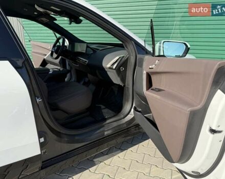 Белый БМВ iX, объемом двигателя 0 л и пробегом 42 тыс. км за 47300 $, фото 37 на Automoto.ua