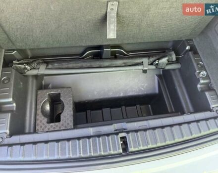 Белый БМВ iX, объемом двигателя 0 л и пробегом 42 тыс. км за 47300 $, фото 4 на Automoto.ua