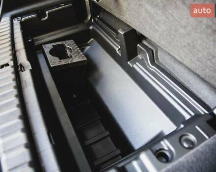 Белый БМВ iX, объемом двигателя 0 л и пробегом 22 тыс. км за 69400 $, фото 47 на Automoto.ua