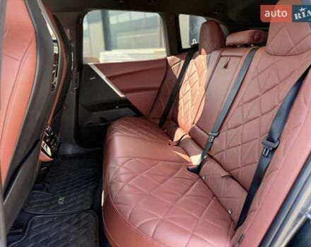 Белый БМВ iX, объемом двигателя 0 л и пробегом 89 тыс. км за 65900 $, фото 8 на Automoto.ua