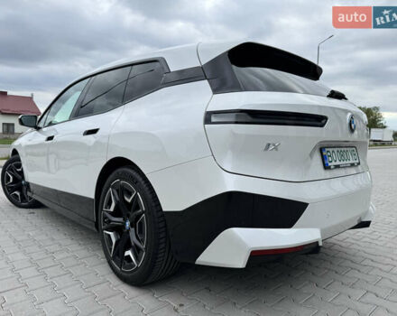 Белый БМВ iX, объемом двигателя 0 л и пробегом 21 тыс. км за 48555 $, фото 8 на Automoto.ua