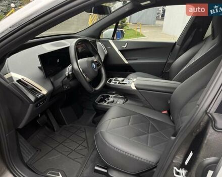 Белый БМВ iX, объемом двигателя 0 л и пробегом 40 тыс. км за 48500 $, фото 15 на Automoto.ua