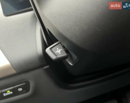 Белый БМВ iX, объемом двигателя 0 л и пробегом 40 тыс. км за 48500 $, фото 29 на Automoto.ua