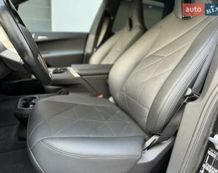 Белый БМВ iX, объемом двигателя 0 л и пробегом 69 тыс. км за 58300 $, фото 47 на Automoto.ua