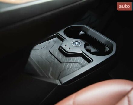 Белый БМВ iX, объемом двигателя 0 л и пробегом 22 тыс. км за 69400 $, фото 22 на Automoto.ua