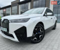 Белый БМВ iX, объемом двигателя 0 л и пробегом 21 тыс. км за 48555 $, фото 1 на Automoto.ua