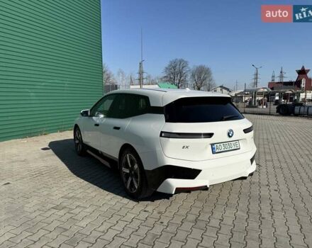 Белый БМВ iX, объемом двигателя 0 л и пробегом 42 тыс. км за 47300 $, фото 20 на Automoto.ua