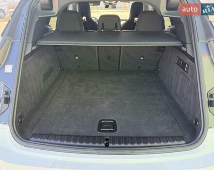 Белый БМВ iX, объемом двигателя 0 л и пробегом 42 тыс. км за 47300 $, фото 35 на Automoto.ua