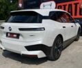 Белый БМВ iX, объемом двигателя 0 л и пробегом 52 тыс. км за 56500 $, фото 4 на Automoto.ua