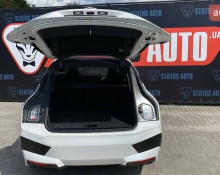 Белый БМВ iX, объемом двигателя 0 л и пробегом 52 тыс. км за 56500 $, фото 10 на Automoto.ua