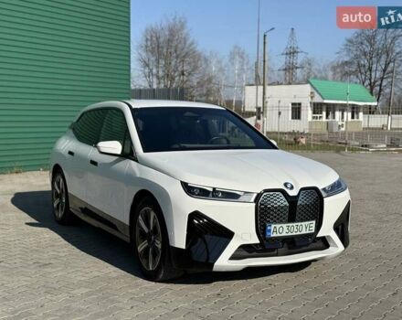 Белый БМВ iX, объемом двигателя 0 л и пробегом 42 тыс. км за 47300 $, фото 27 на Automoto.ua