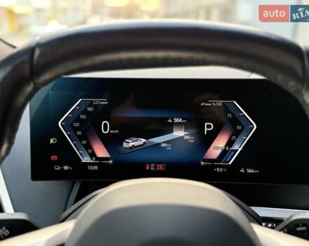 Белый БМВ iX, объемом двигателя 0 л и пробегом 69 тыс. км за 58300 $, фото 37 на Automoto.ua