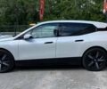 Белый БМВ iX, объемом двигателя 0 л и пробегом 52 тыс. км за 56500 $, фото 5 на Automoto.ua
