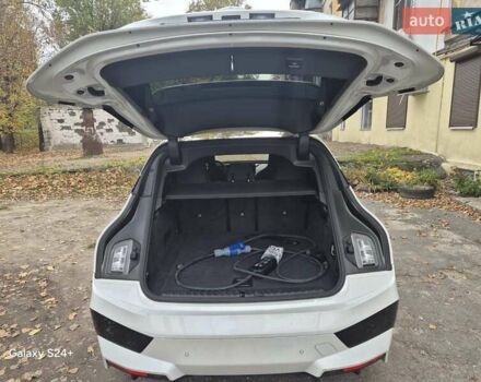 Белый БМВ iX, объемом двигателя 0 л и пробегом 89 тыс. км за 49999 $, фото 6 на Automoto.ua