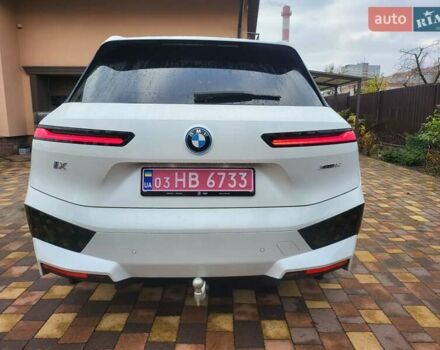 Белый БМВ iX, объемом двигателя 0 л и пробегом 11 тыс. км за 70500 $, фото 1 на Automoto.ua