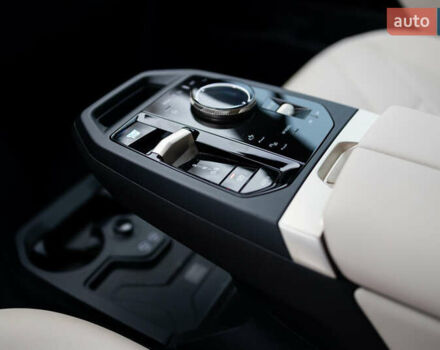 Білий БМВ iX, об'ємом двигуна 0 л та пробігом 3 тис. км за 61000 $, фото 28 на Automoto.ua