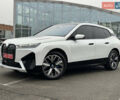 Белый БМВ iX, объемом двигателя 0 л и пробегом 32 тыс. км за 48900 $, фото 15 на Automoto.ua