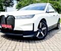 Белый БМВ iX, объемом двигателя 0 л и пробегом 55 тыс. км за 61500 $, фото 107 на Automoto.ua