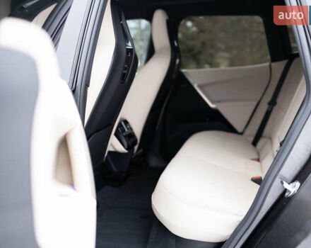 Білий БМВ iX, об'ємом двигуна 0 л та пробігом 3 тис. км за 61000 $, фото 38 на Automoto.ua