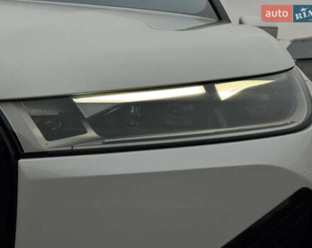 Белый БМВ iX, объемом двигателя 0 л и пробегом 32 тыс. км за 48900 $, фото 51 на Automoto.ua
