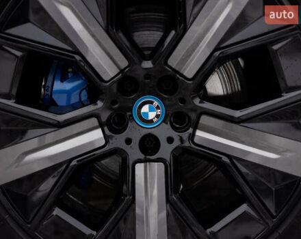 Білий БМВ iX, об'ємом двигуна 0 л та пробігом 3 тис. км за 61000 $, фото 35 на Automoto.ua