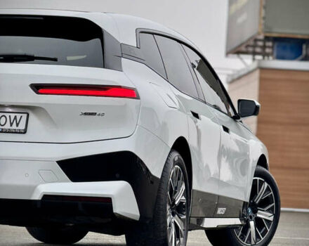 Белый БМВ iX, объемом двигателя 0 л и пробегом 32 тыс. км за 48900 $, фото 52 на Automoto.ua