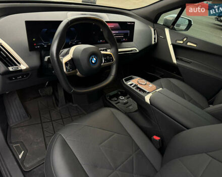 Білий БМВ iX, об'ємом двигуна 0 л та пробігом 32 тис. км за 48700 $, фото 14 на Automoto.ua