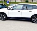 Белый БМВ iX, объемом двигателя 0 л и пробегом 55 тыс. км за 61500 $, фото 38 на Automoto.ua
