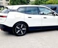Белый БМВ iX, объемом двигателя 0 л и пробегом 55 тыс. км за 61500 $, фото 21 на Automoto.ua