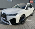 Белый БМВ iX, объемом двигателя 0 л и пробегом 19 тыс. км за 80000 $, фото 12 на Automoto.ua