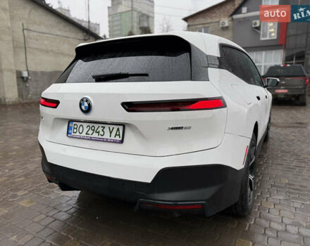Белый БМВ iX, объемом двигателя 0 л и пробегом 5 тыс. км за 63000 $, фото 6 на Automoto.ua