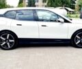 Белый БМВ iX, объемом двигателя 0 л и пробегом 55 тыс. км за 61500 $, фото 18 на Automoto.ua