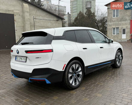 Белый БМВ iX, объемом двигателя 0 л и пробегом 1 тыс. км за 65000 $, фото 6 на Automoto.ua