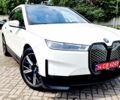 Белый БМВ iX, объемом двигателя 0 л и пробегом 55 тыс. км за 61500 $, фото 121 на Automoto.ua