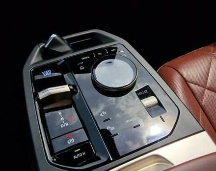 Белый БМВ iX, объемом двигателя 0 л и пробегом 55 тыс. км за 59999 $, фото 105 на Automoto.ua