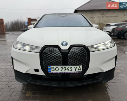 Белый БМВ iX, объемом двигателя 0 л и пробегом 5 тыс. км за 63000 $, фото 1 на Automoto.ua