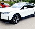 Белый БМВ iX, объемом двигателя 0 л и пробегом 55 тыс. км за 61500 $, фото 44 на Automoto.ua