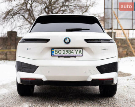 Білий БМВ iX, об'ємом двигуна 0 л та пробігом 3 тис. км за 61000 $, фото 4 на Automoto.ua