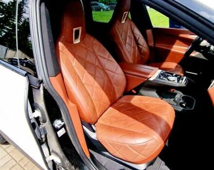 Белый БМВ iX, объемом двигателя 0 л и пробегом 55 тыс. км за 59999 $, фото 77 на Automoto.ua