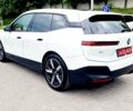 Белый БМВ iX, объемом двигателя 0 л и пробегом 55 тыс. км за 61500 $, фото 33 на Automoto.ua