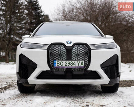Білий БМВ iX, об'ємом двигуна 0 л та пробігом 3 тис. км за 61000 $, фото 5 на Automoto.ua