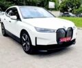 Белый БМВ iX, объемом двигателя 0 л и пробегом 55 тыс. км за 61500 $, фото 10 на Automoto.ua