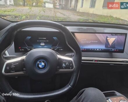 Белый БМВ iX, объемом двигателя 0 л и пробегом 89 тыс. км за 49999 $, фото 9 на Automoto.ua